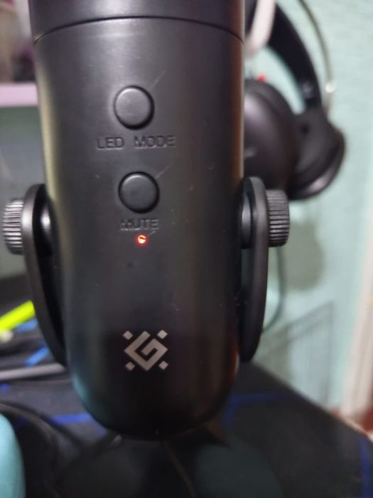 Продам микрофон usb