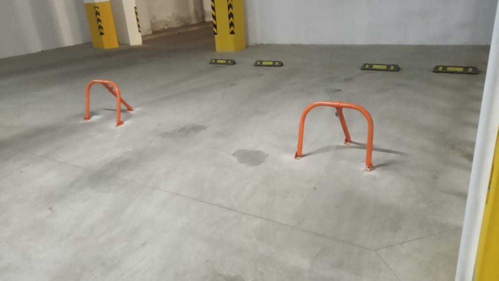 Блокиратор парковочного места, Барьер парковочный