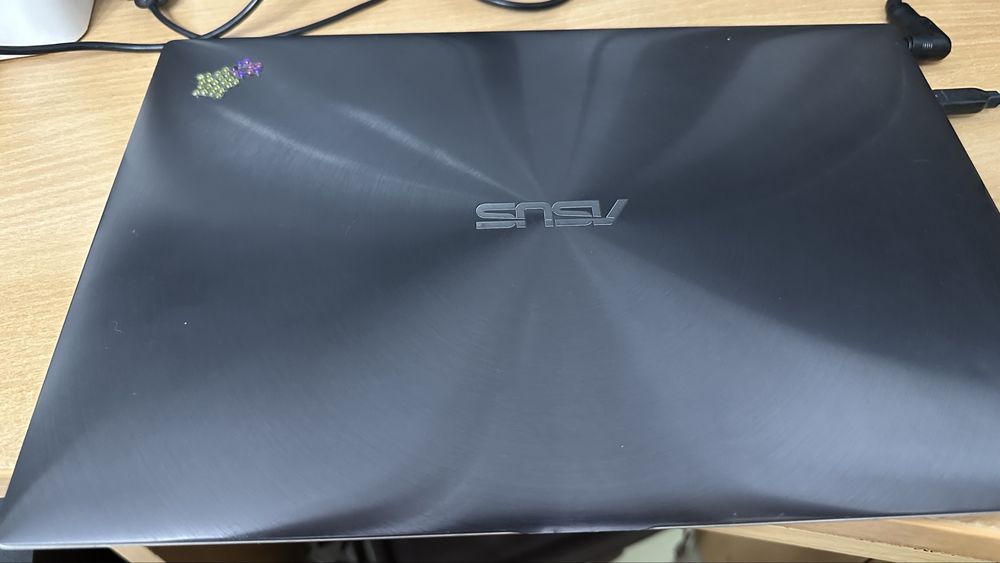 Asus Zeenbook 31E Intel I7