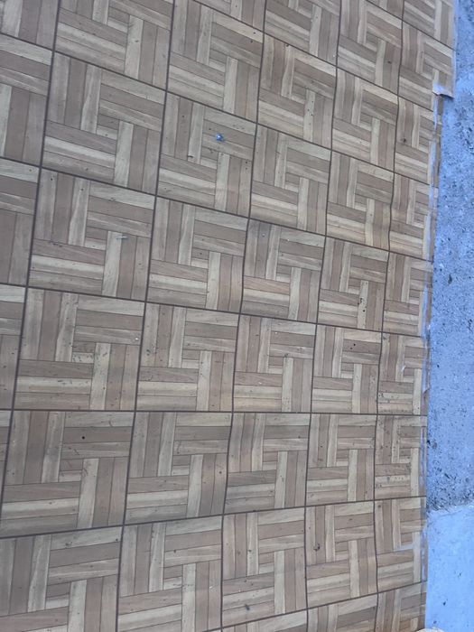 Линолеум бывшего употребления.