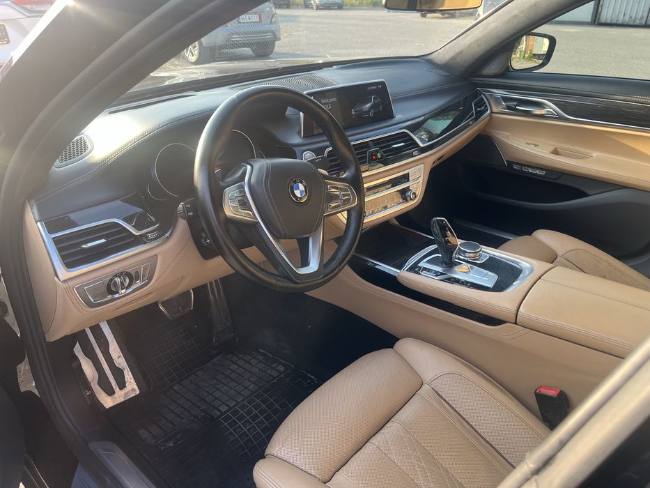 BMW 750 IL Xdrive