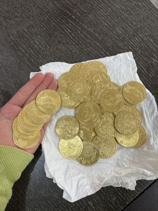 Vand monede placate cu aur de 24k frank iosif ( ies la soluție / piatră)