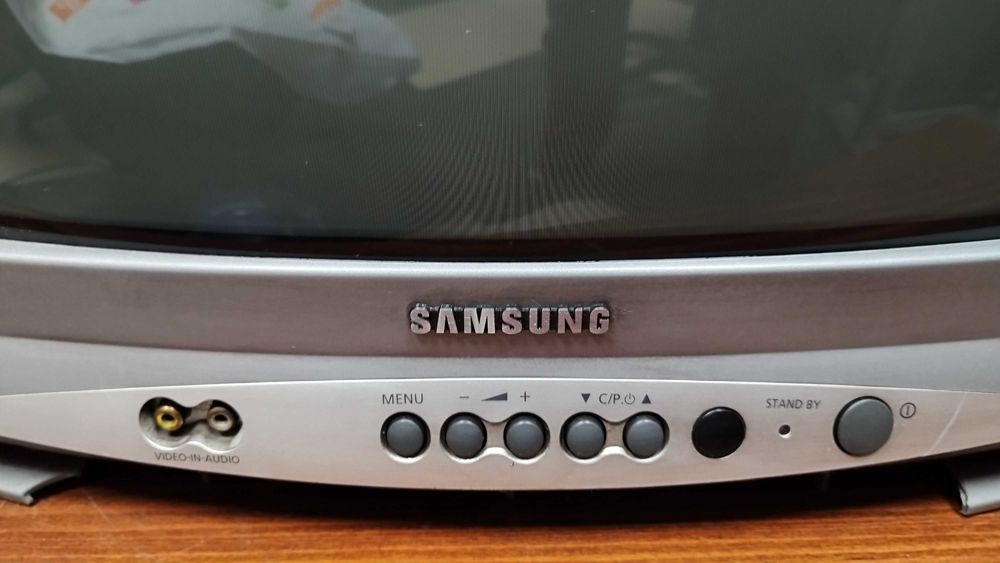 Телевизор Samsung CK - 20S1TB Цветен с кинескоп 20 инча