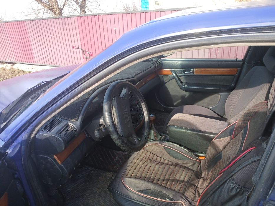 Audi 100 c4 2.6 бензин 1992 года