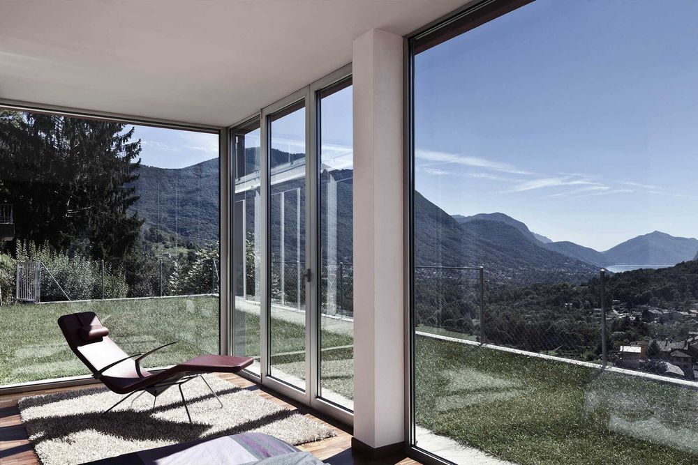 Montaj / Productie TAMPLARIE PVC, Tamplarie Aluminiu. Geamuri Usi.