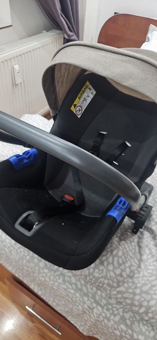 Scaun auto pentru  bebeluș