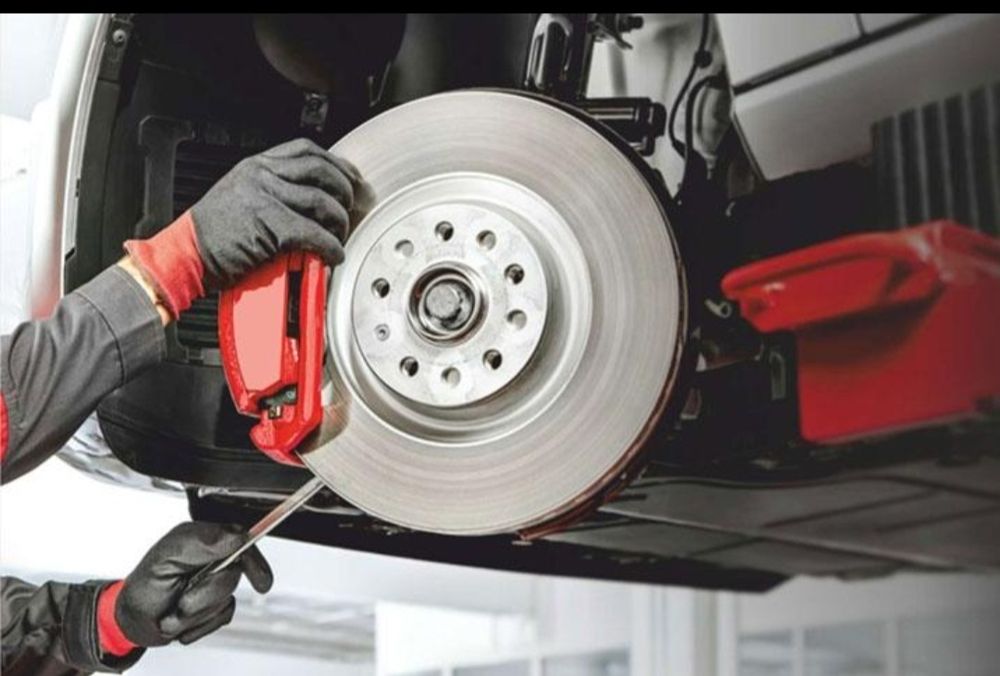 Mecanic  polish lac faruri