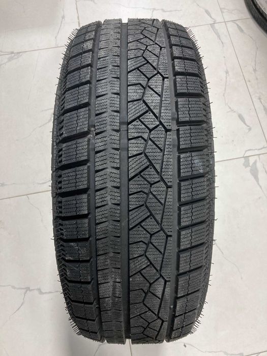 Ling Long Ice 16 195/60R15 Зимние надежные шины