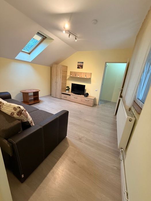 Închirez apartament 2 camere