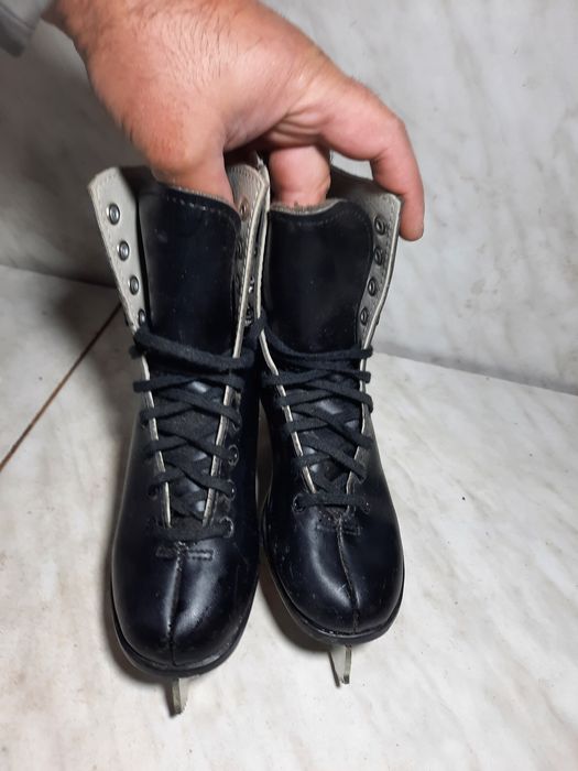 Patine gheata 531 patinaj artistic  marime 31 ( 20,5 cm) impecabile