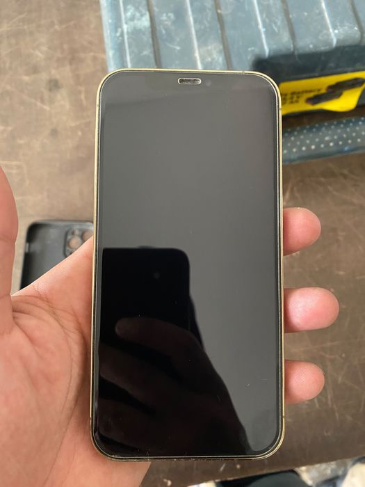 iPhone 12PRO продам