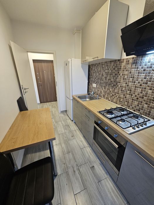 Garsoniera decomandata Militari Residence strada Tineretului