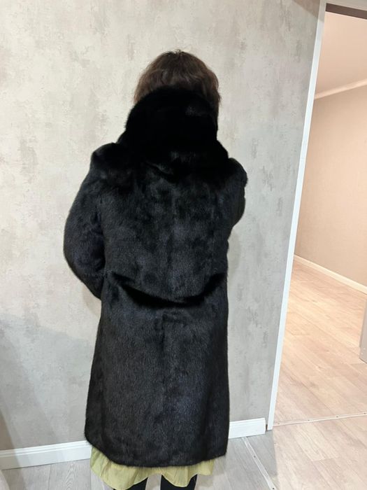 Продам шубу новая