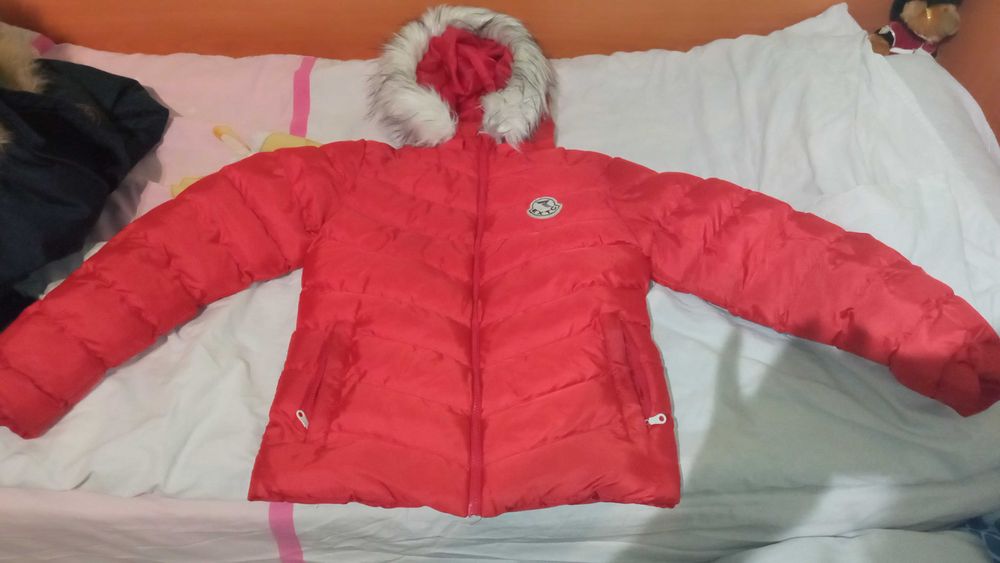 Дамско зимно яке S размер