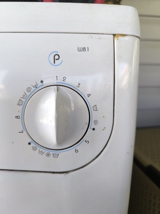 Стиральная машина Indesit W81