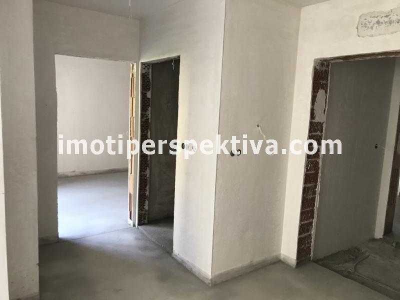 Продава се Двустаен апартамент в Пловдив, Христо Смирненски - 64 кв.м за 1800 €/кв.м - Снимка #1