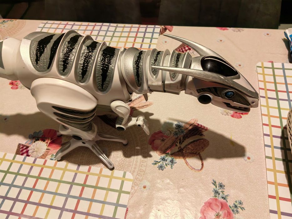 Ретро играчка Динозавър