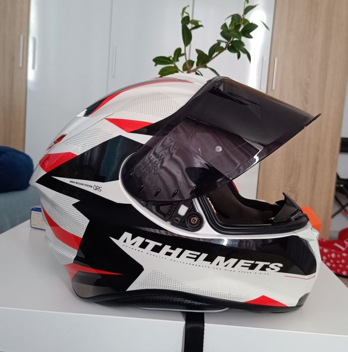 Vând Casca moto integrala MT mărime L
TARGO ENJOY