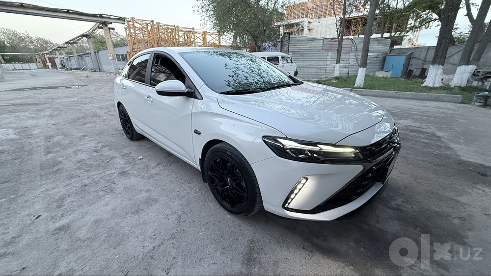 Chevrolet Monza 2024 г. | 36 000 км | Идеальное состояние