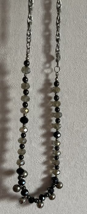 Бижутерия бусы разные