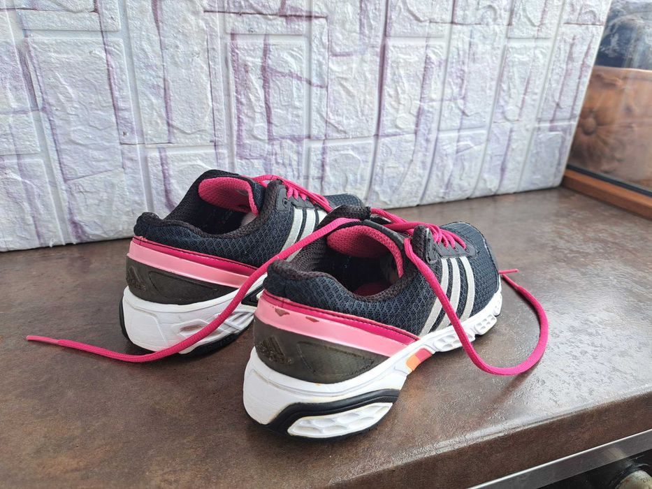 детски маратонки,кецове,спортни обувки,Adidas,адидас,ном 36,за момиче
