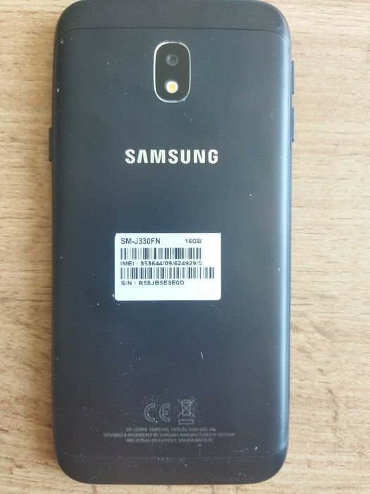 Samsung Galaxy J3 (2017) SM-J330FN без екран – за части или ремонт