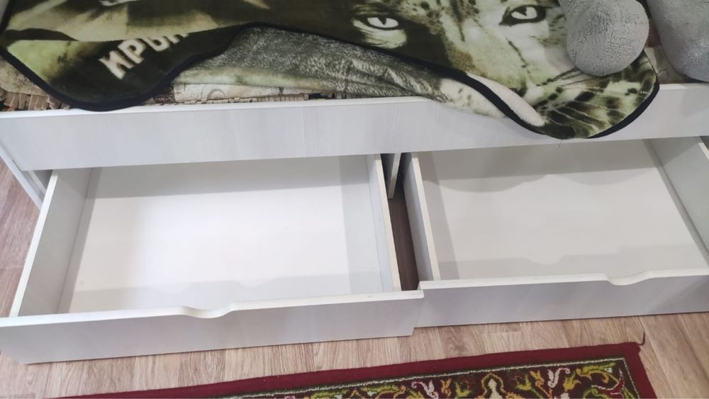 Кровать двухярусная