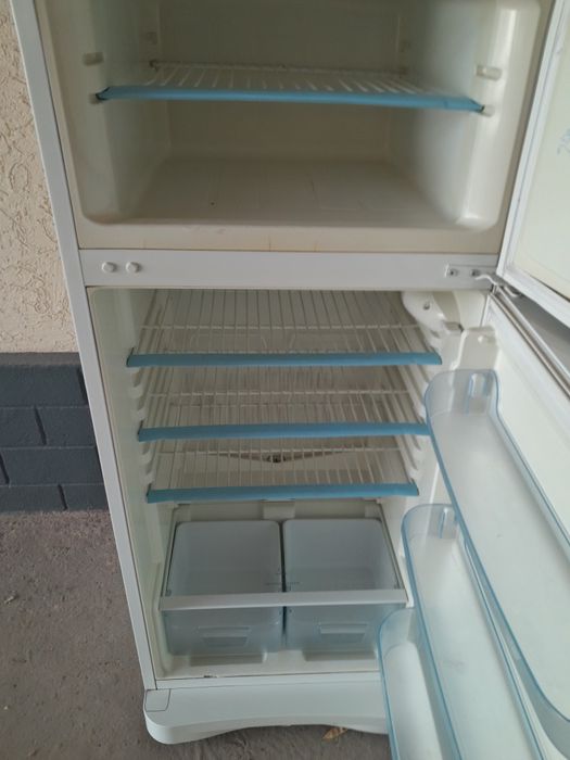 Холодильник индезит