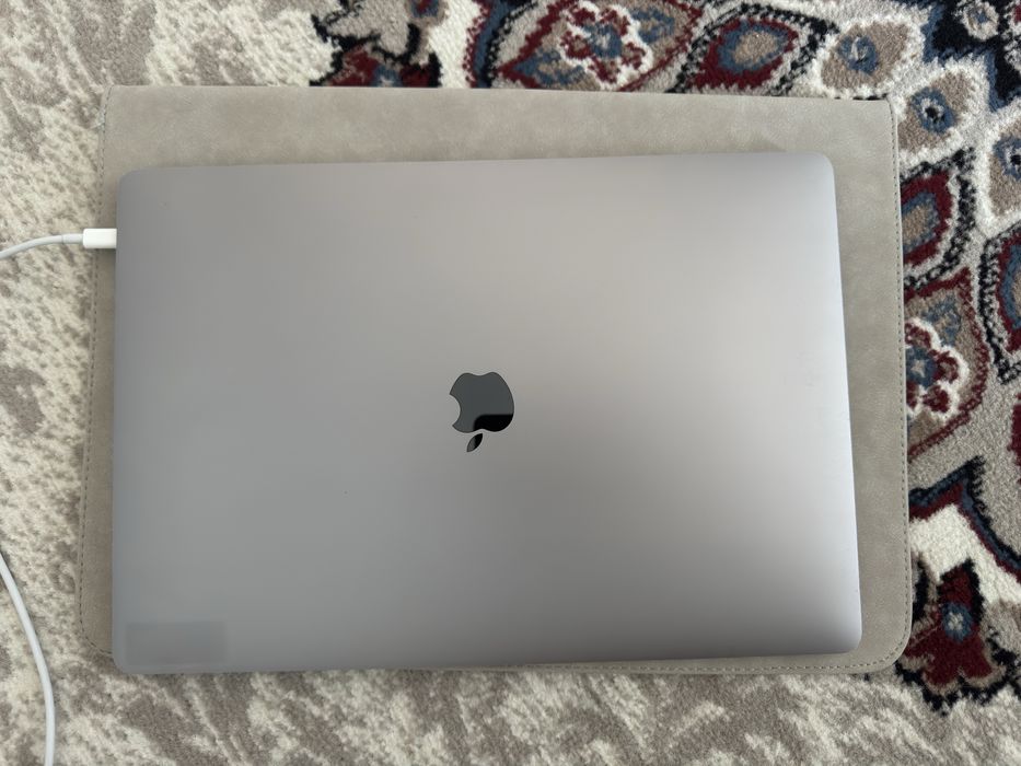 Macbook pro 2019