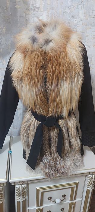 Продам зимние куртки