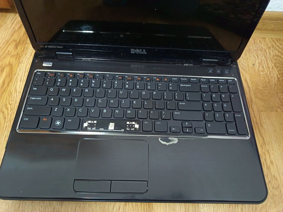 Laptop Dell încă funcționează