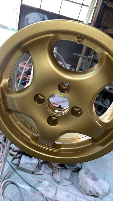 Vopsire jante auto/ vopsire câmp electrostatic