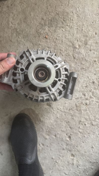 Генератор Valeo 120A 14V.  Vesta , XRay
