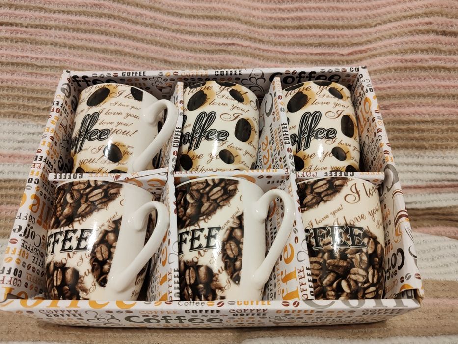 Vând set cafea simplu