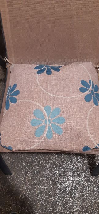 Практични  възглавнички за стол,столовки