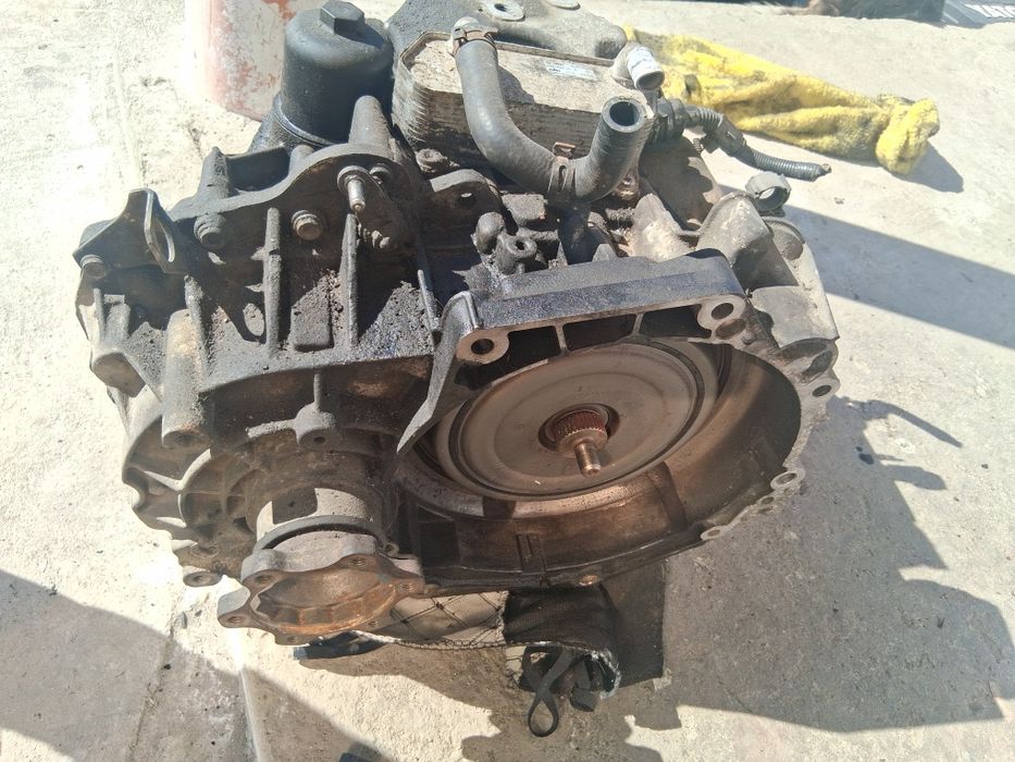 Vând cutie de Volkswagen Passat B6 DSG