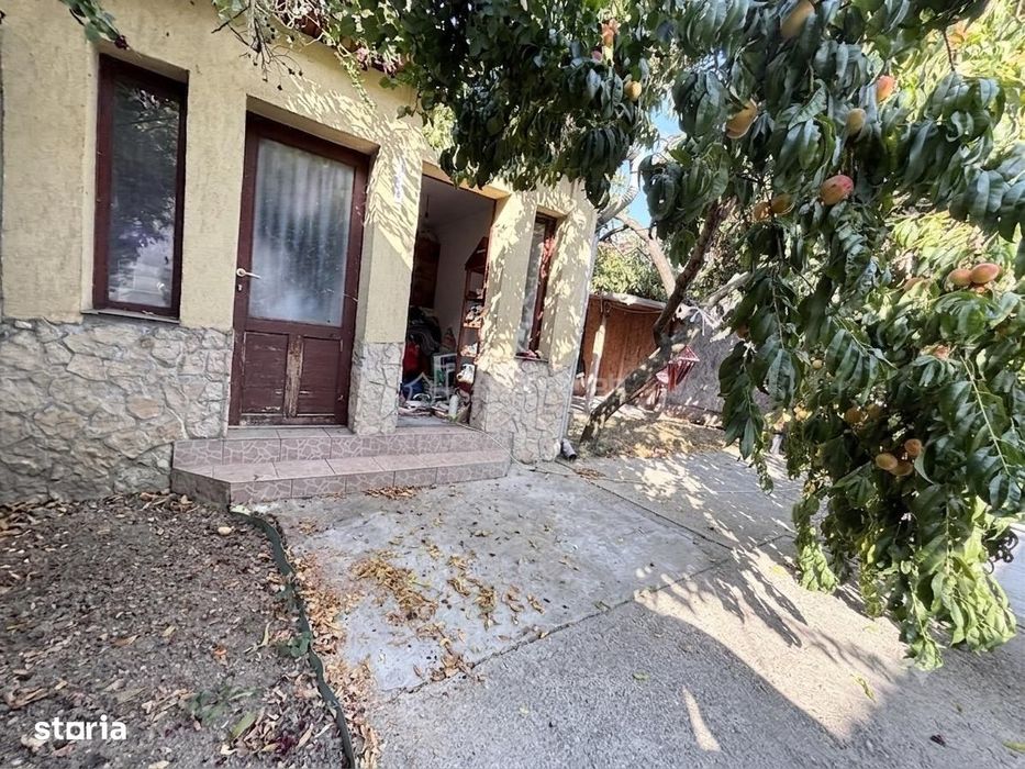 Casa in Nufarul - teren 400 mp - front stradal 12 m
