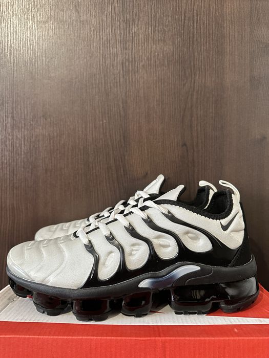 Nike Air Vapormax Plus Beige - 41,45,47 (размери)