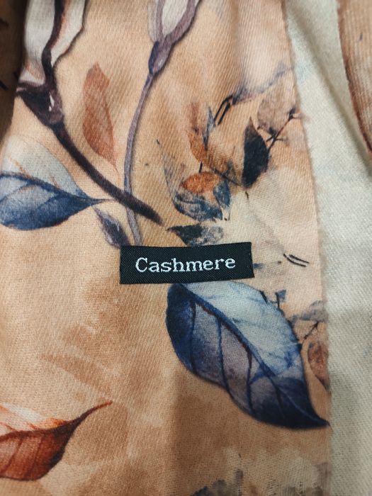 Мек кашмирен шал