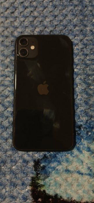 Telefon iPhone 11