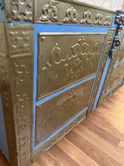 Продается вместительный сундук, б/у