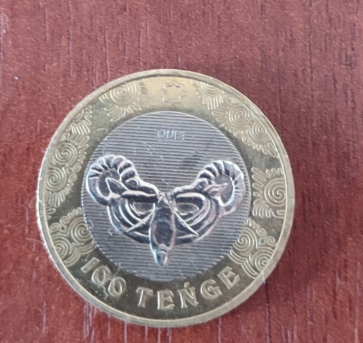 Продам монету 2022 года