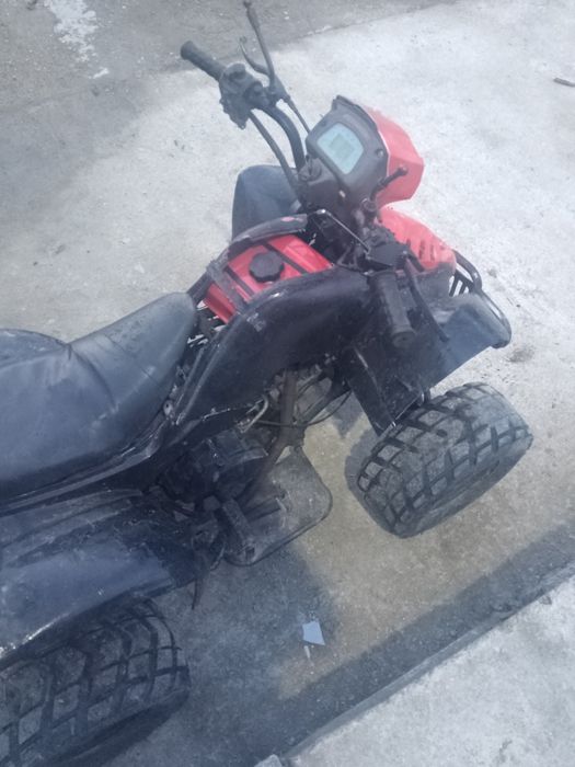 Vand ATV 200cc pret 2200 rezervor nou de benzina