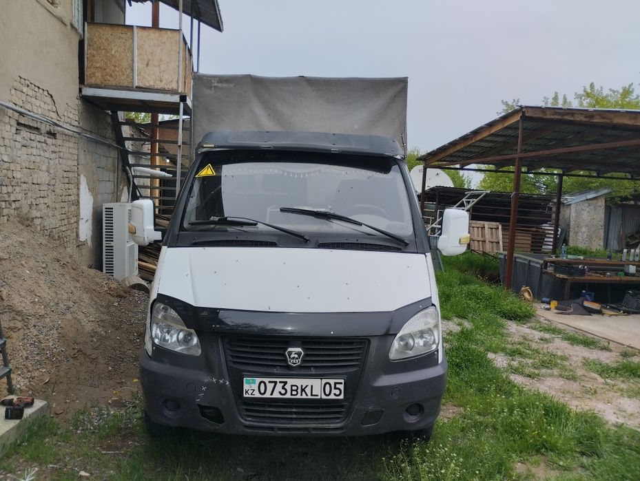 Газель 2003 год.