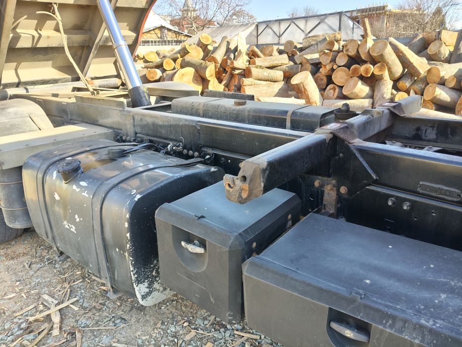 DAF CF 85 430CP Basculabil 3 Părți – Benă Schwarzmuller – Stare Impeca