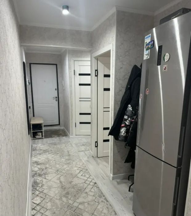 продам 3-х ком. центр 2-этаж