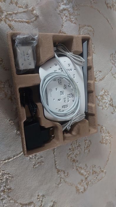 Продам модем почти новый