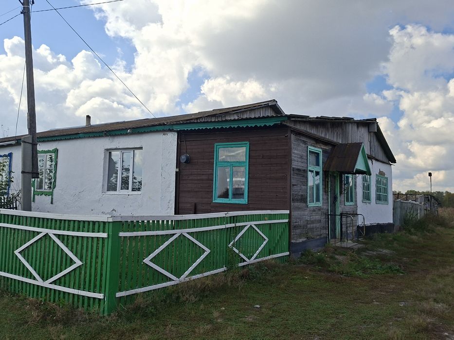 Продам дом село Комаровка