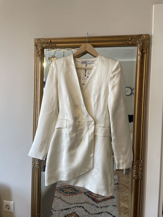 Мини рокля Зара размер С