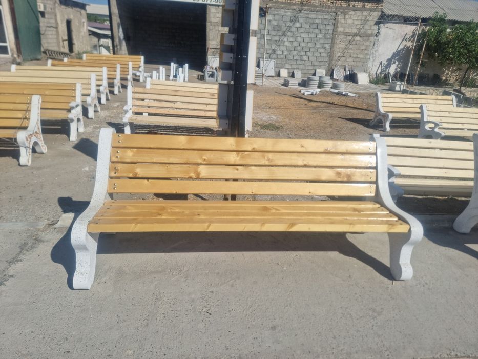 Скамейка из мрамора